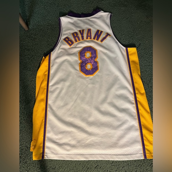 Reebok 2005-2006 Kobe Bryant #8 White Home Basketball Jersey Men’s Large - Picture 2 of 7